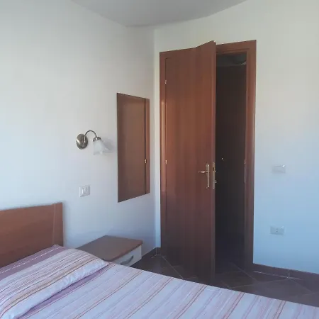 Il Sughereto Apartment *